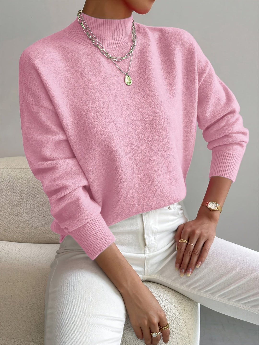 Leah - Elegant and Comfortable Turtleneck