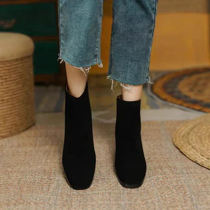 Juliet - Stylish Modern Boots