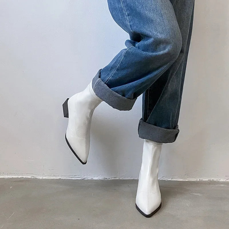 Clara - Toe Comfortable Boots