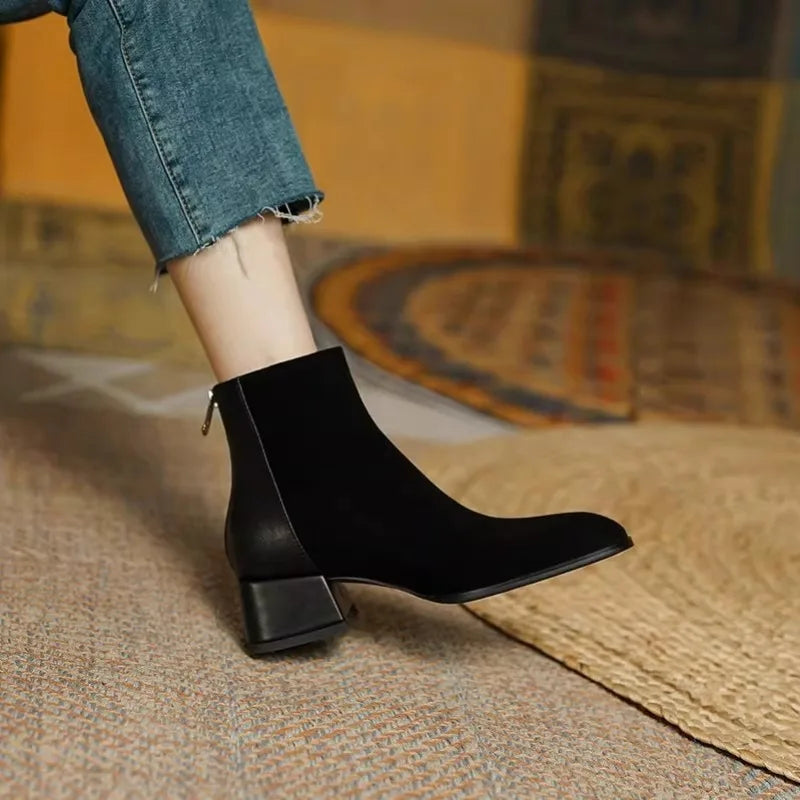 Juliet - Stylish Modern Boots