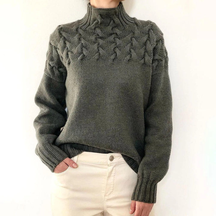 Ava - Warm Knitted Turtleneck